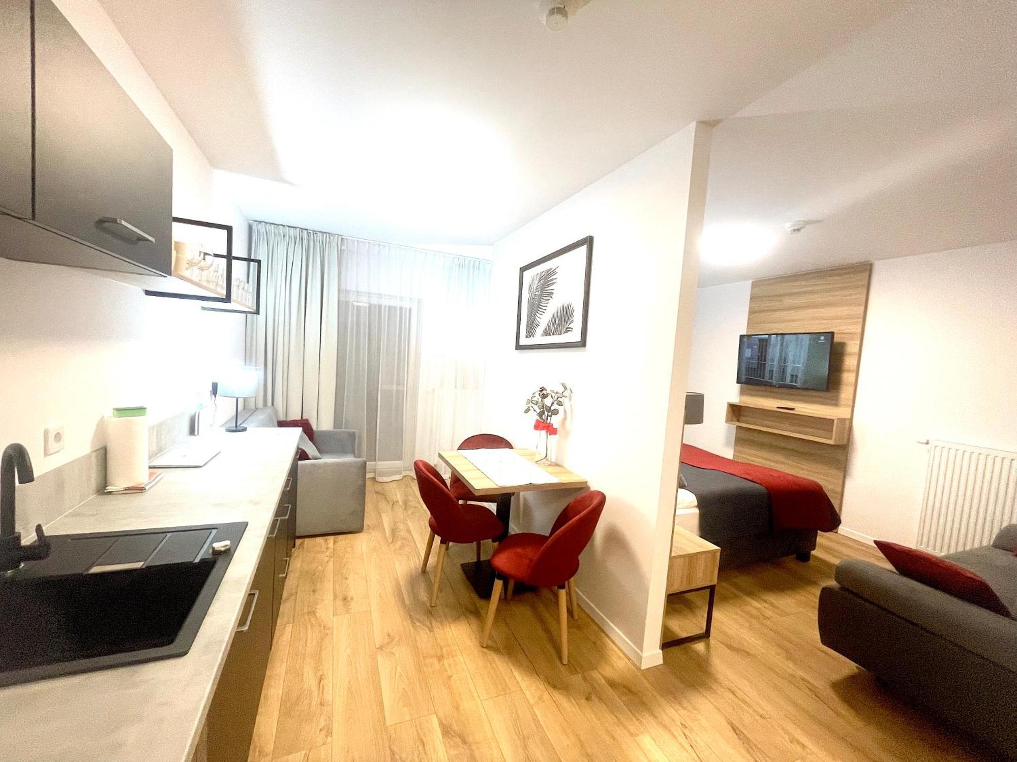 Apartment Premium Atal City Square-Free Parking Space In The Garage วรอตซวาฟ ภายนอก รูปภาพ